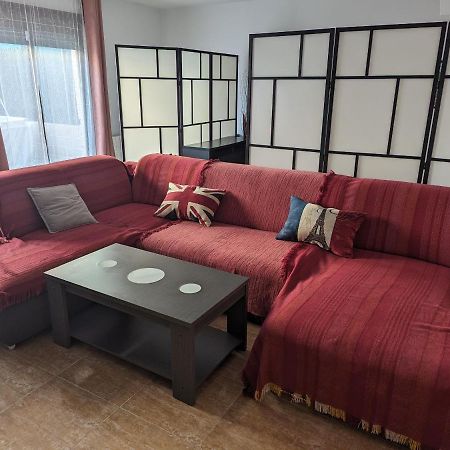 Vivienda Compartida Con Ambiente Familiar Daire Sesena Dış mekan fotoğraf