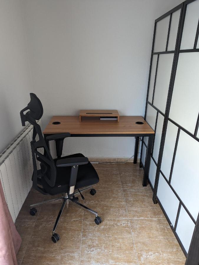 Vivienda Compartida Con Ambiente Familiar Daire Sesena Dış mekan fotoğraf